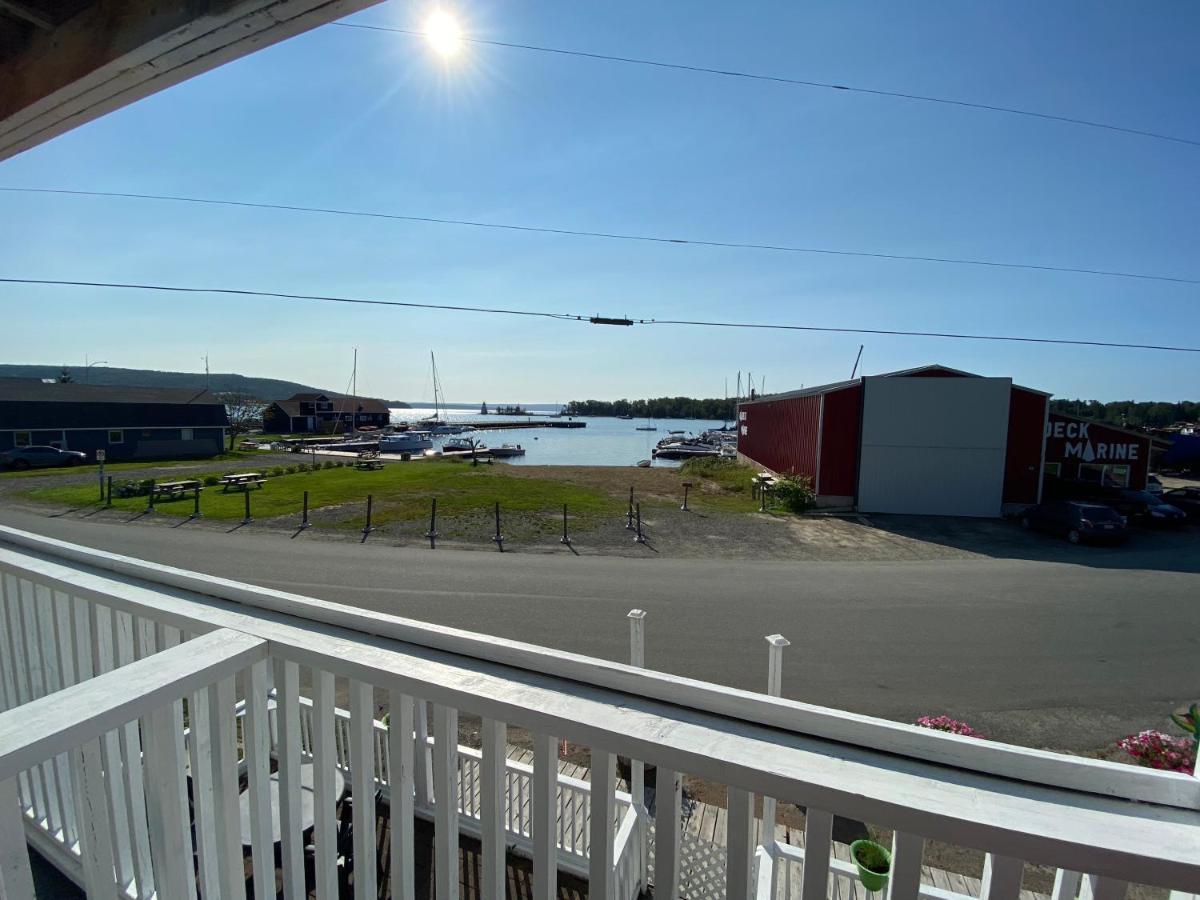 The Water'S Edge Inn & Gallery Baddeck Inlet Dış mekan fotoğraf