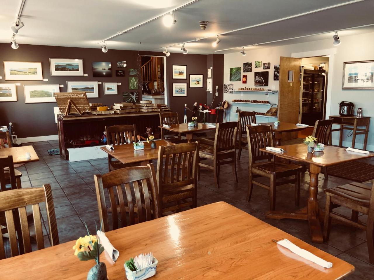 The Water'S Edge Inn & Gallery Baddeck Inlet Dış mekan fotoğraf